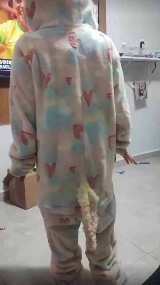 Cliente Kigukidz com pijama kigurumi — vídeo 4